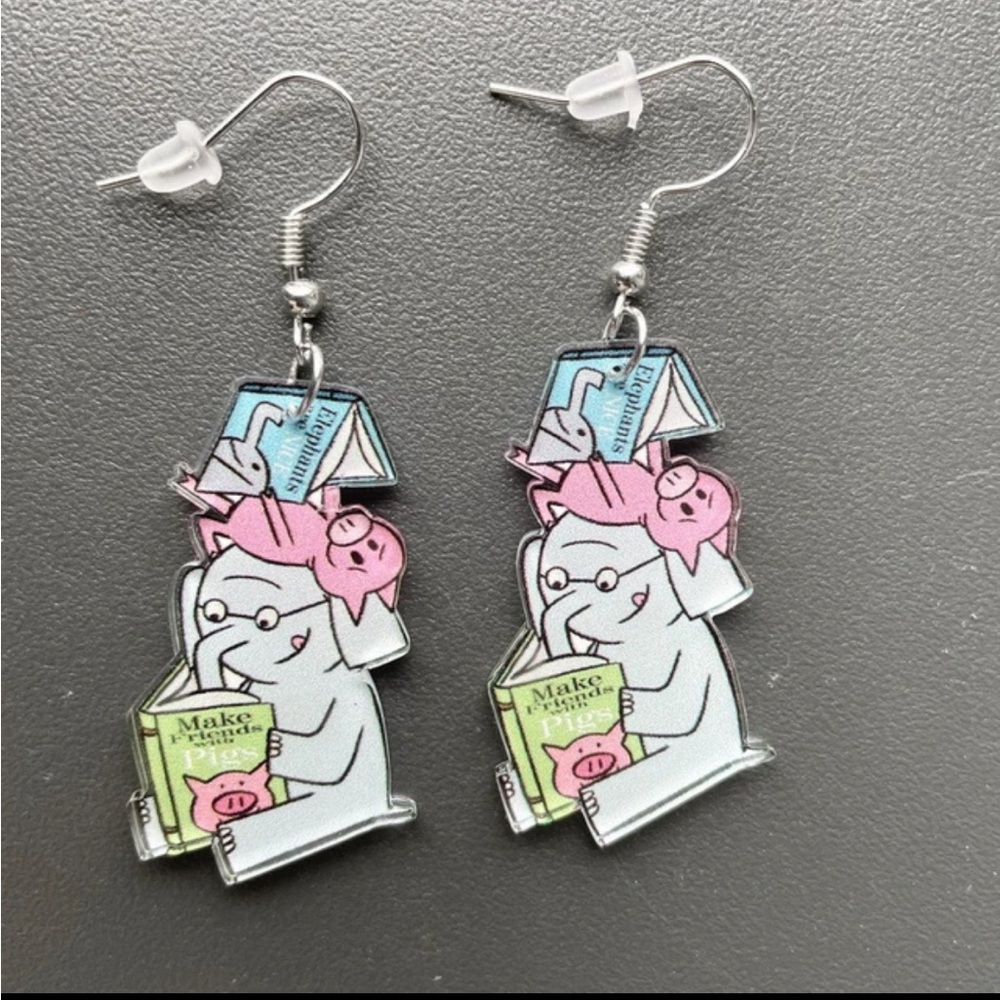 Mo Willems Piggie and Gerald Teacher Earrings - Picture 4 of 13